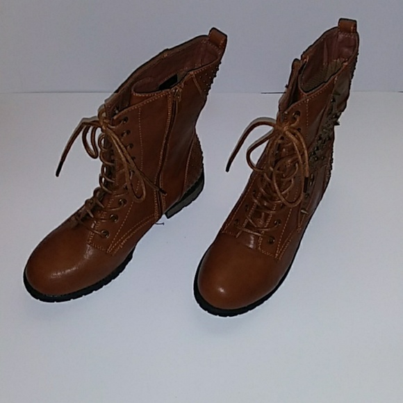 New Forever 21 Brown Boots With Bronze Studs Design - Picture 3 of 8